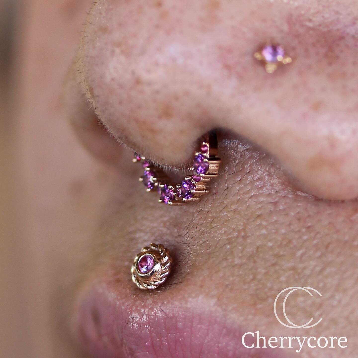 Setevos- 14k Hinge Ring- Genuine Hot pink Sapphire and Rhodolite