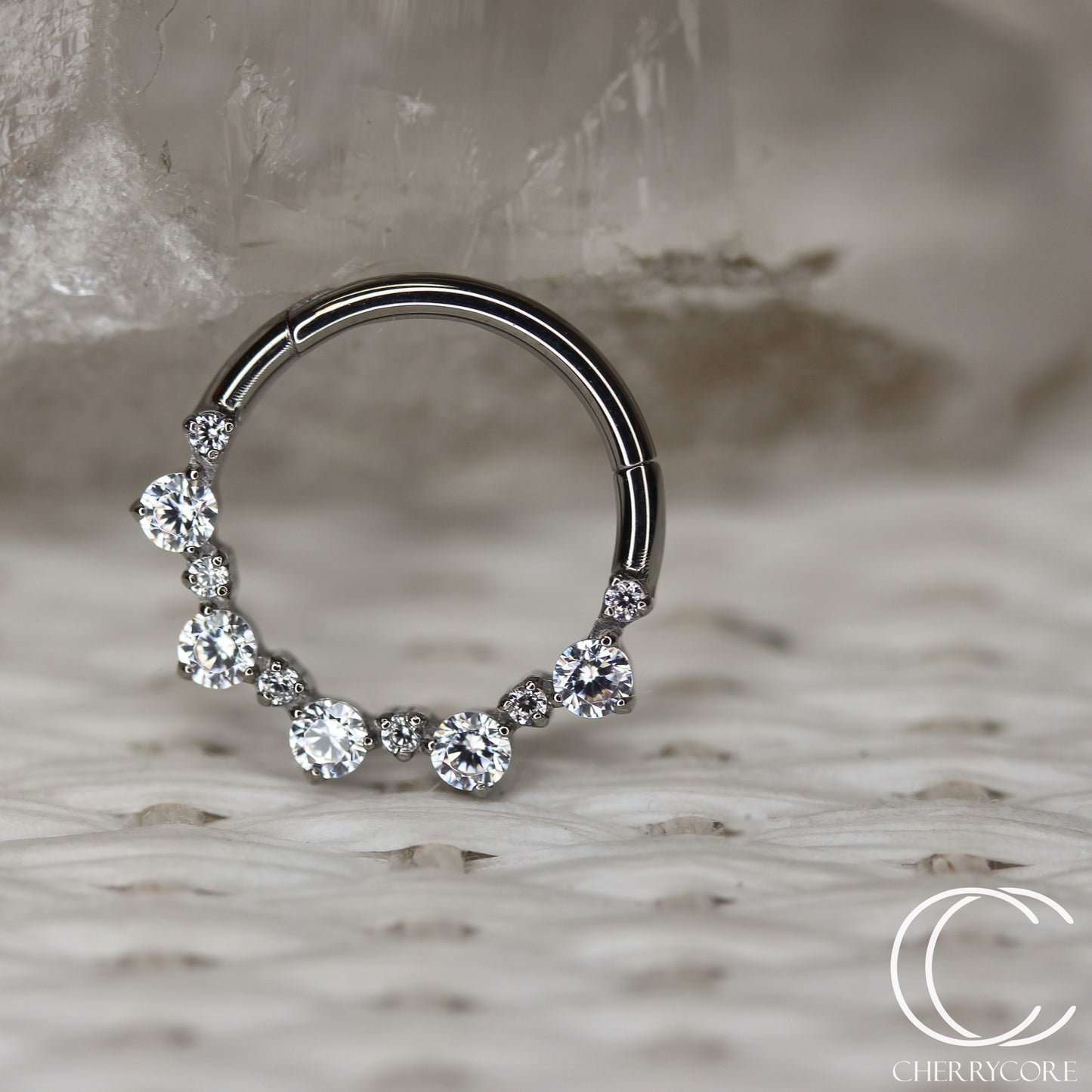 Titanium Alternating Prong Set Gem Hinge Ring