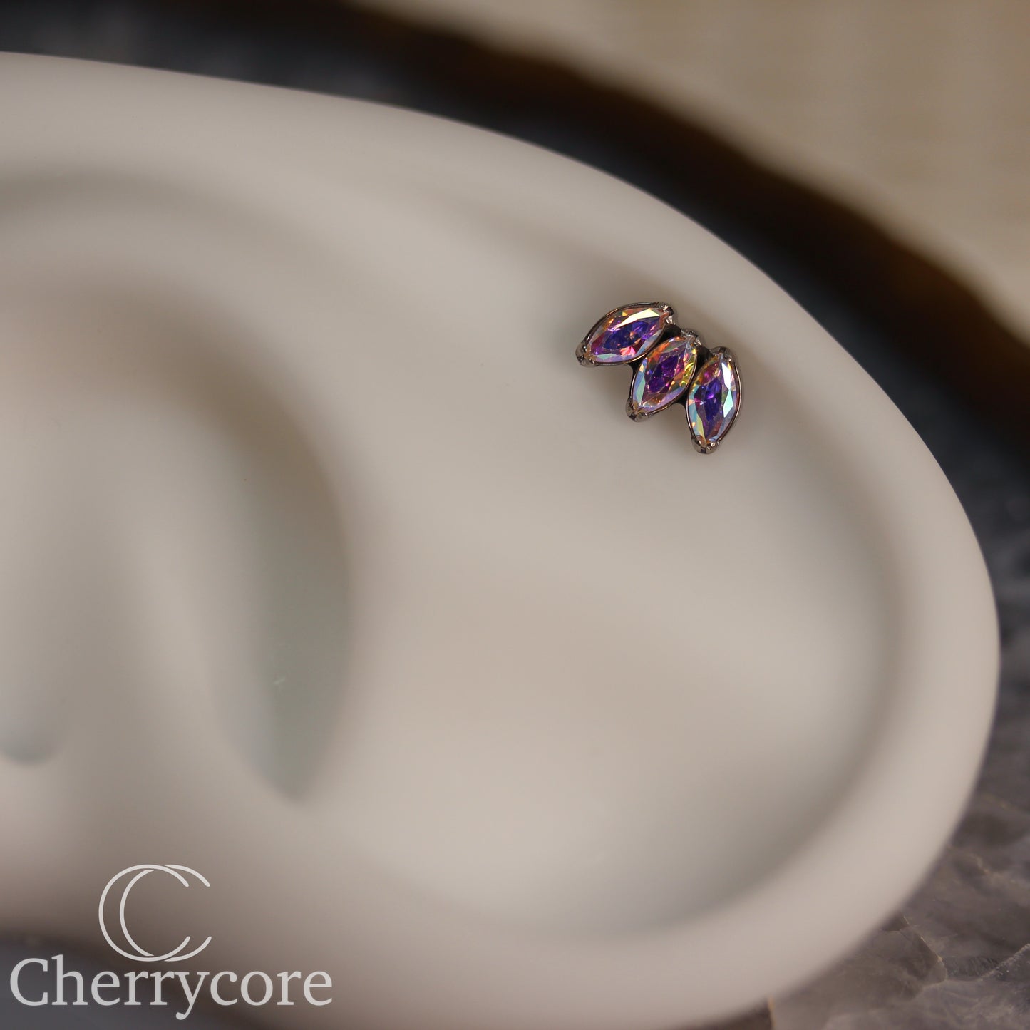 Mini Marquise Fan -Aurora Borealis CZ - Titanium Threaded Attachment