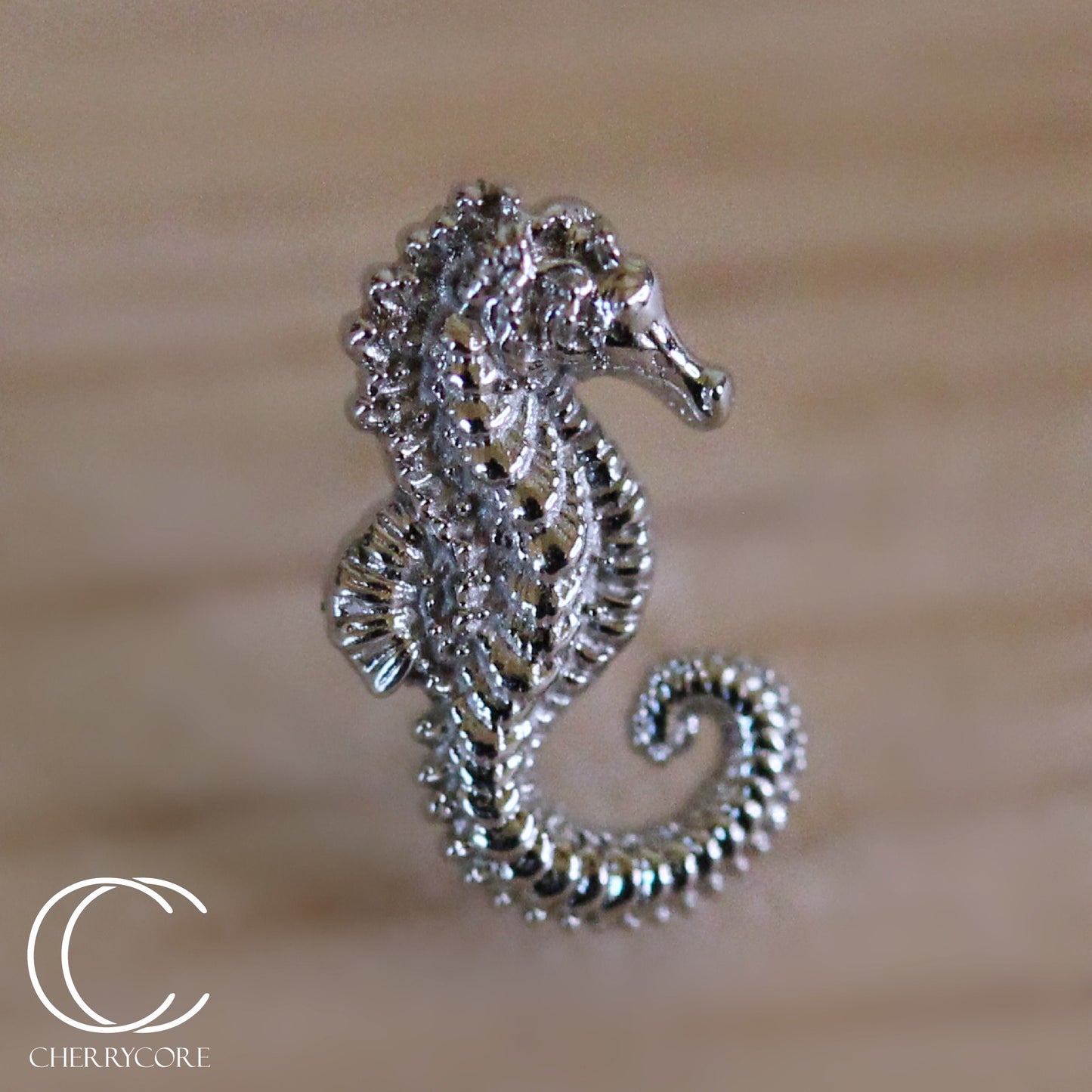 Seahorse Threadless End