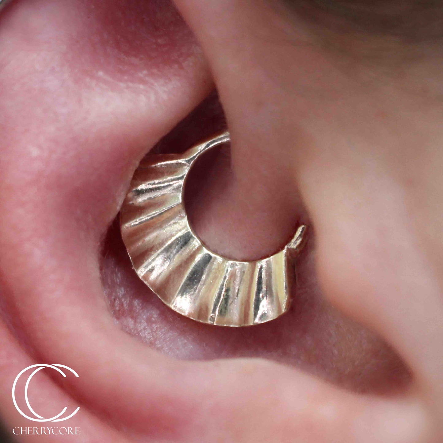 Hype Seam Ring