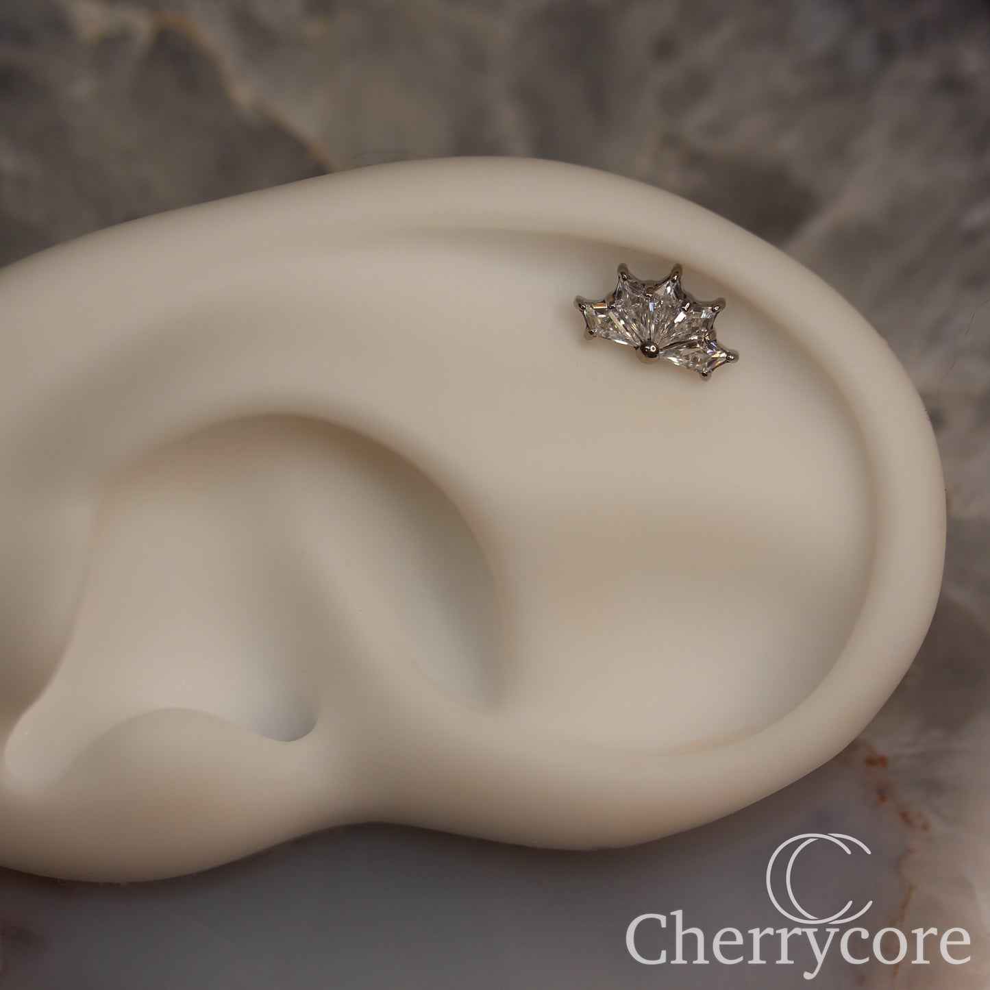 Kite Fan-Titanium-CZ- Threaded attachment