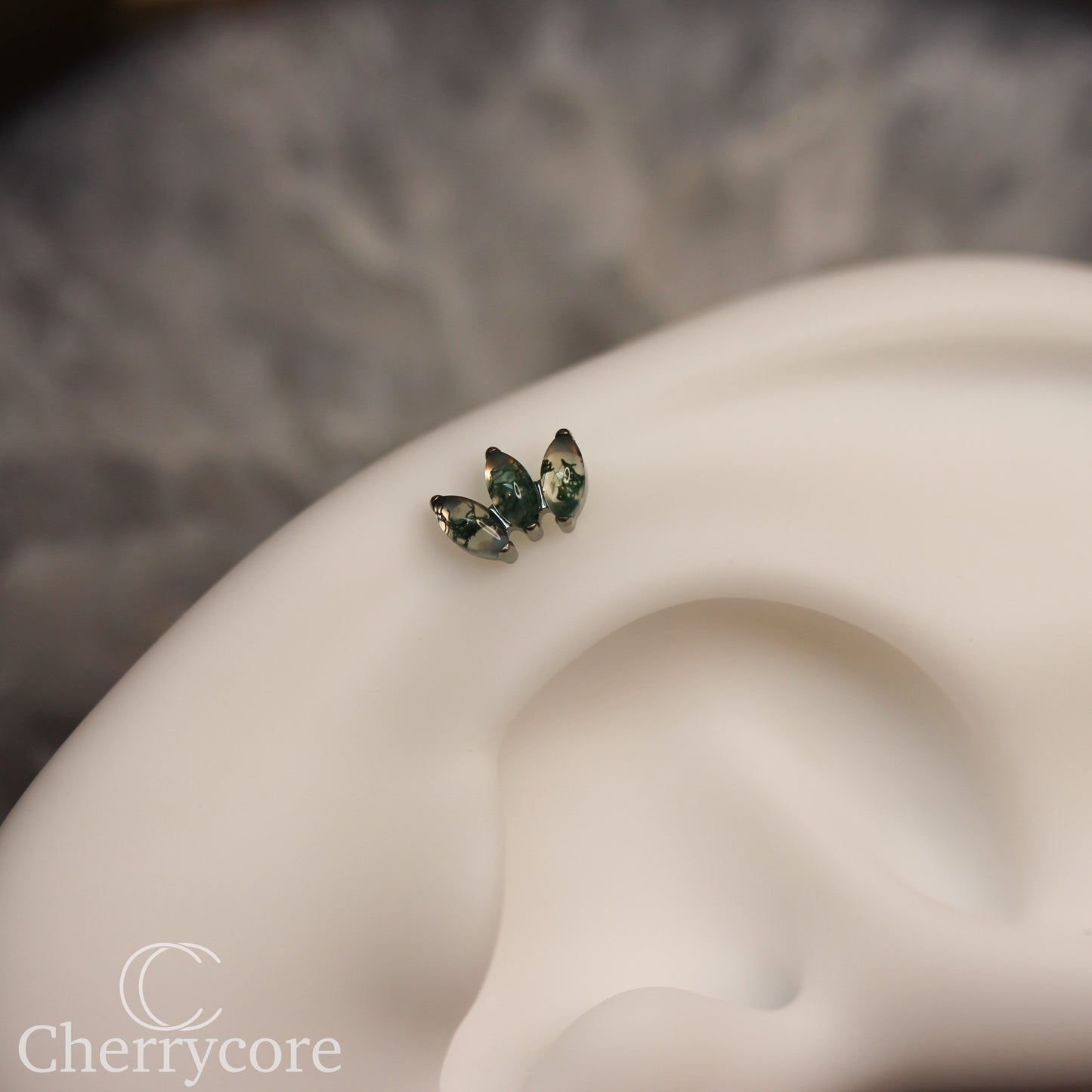 Mini Marquise Fan -Moss Agate - Titanium Threaded Attachment