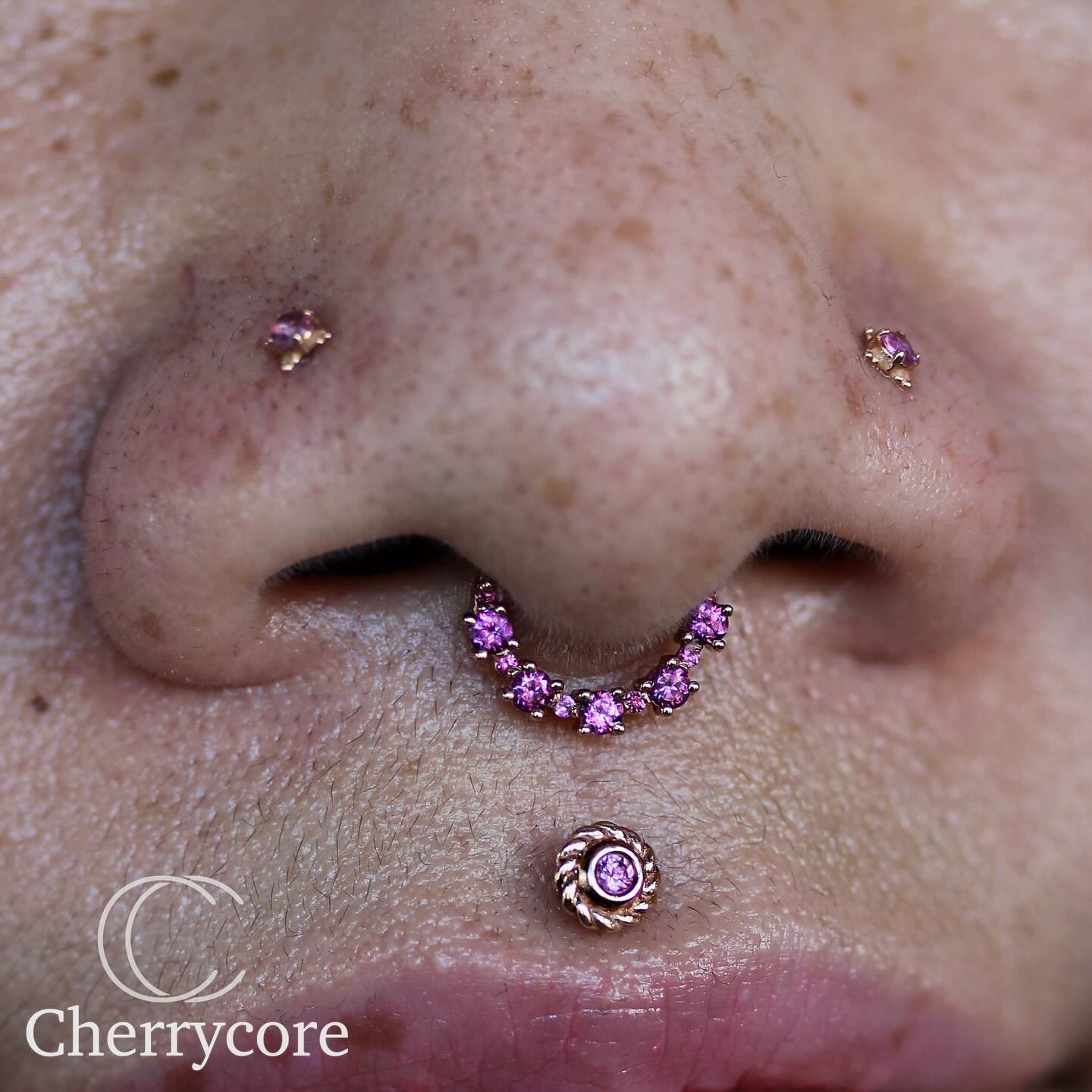 Setevos- 14k Hinge Ring- Genuine Hot pink Sapphire and Rhodolite