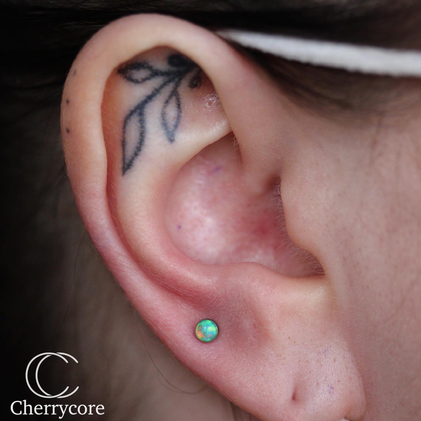 Titanium Opal Threadless Attachment