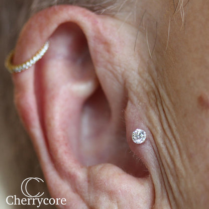 Invisible Set Diamond Threaded Stud