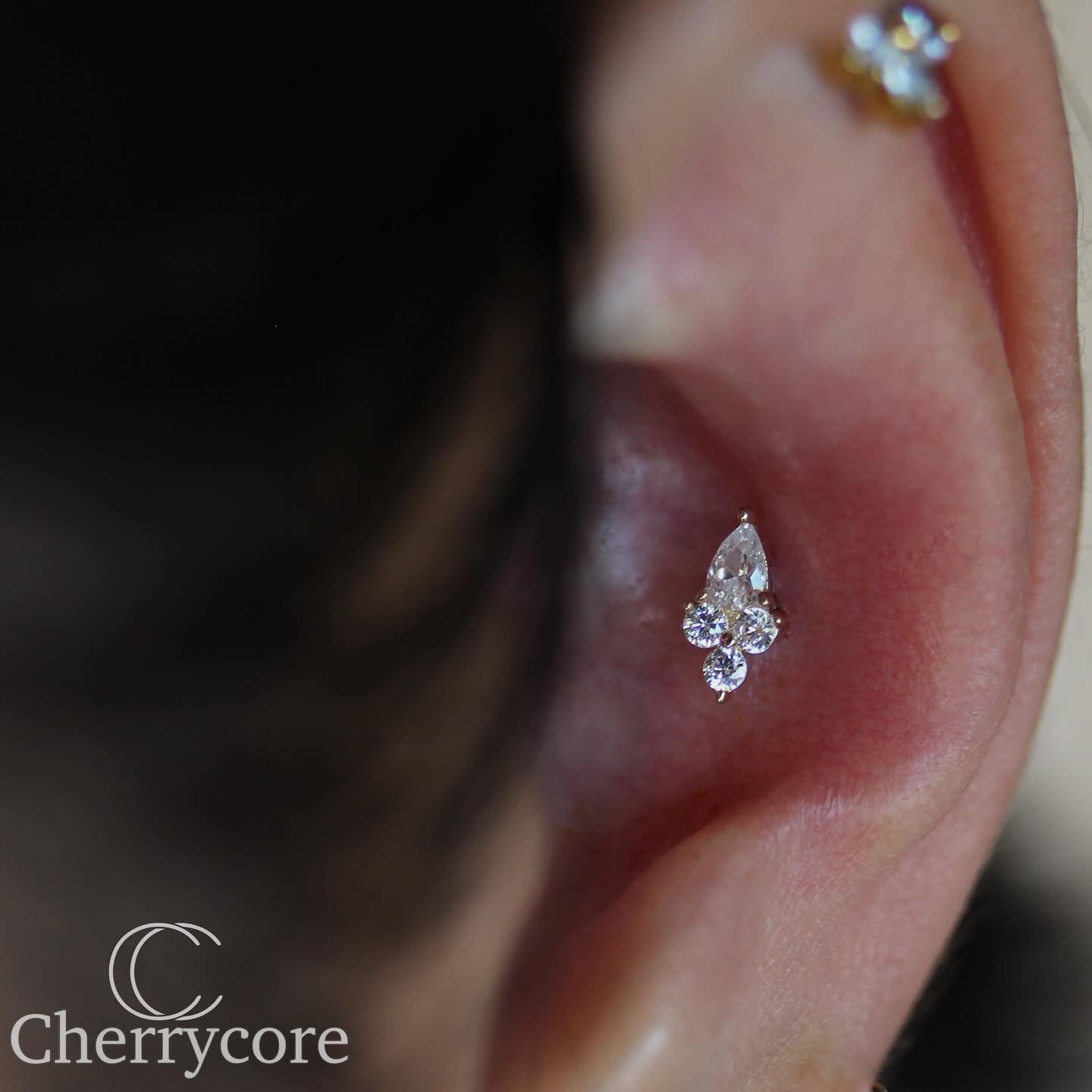 14k Empress Threadless Attachment