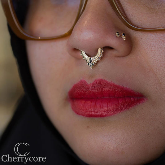 Andromeda- 14k Solid Gold- Genuine faceted Onyx- Hinge Ring