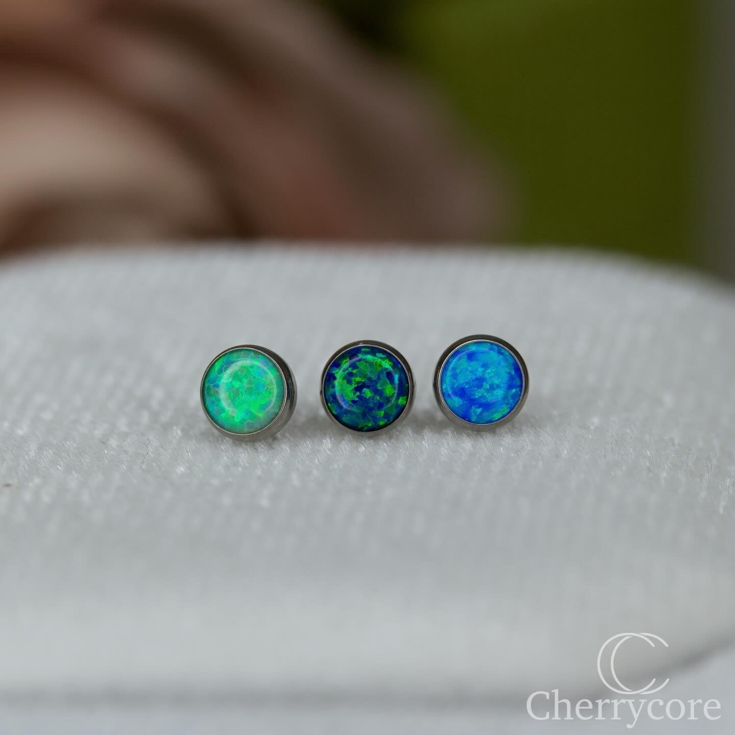 Titanium Opal Threadless Attachment