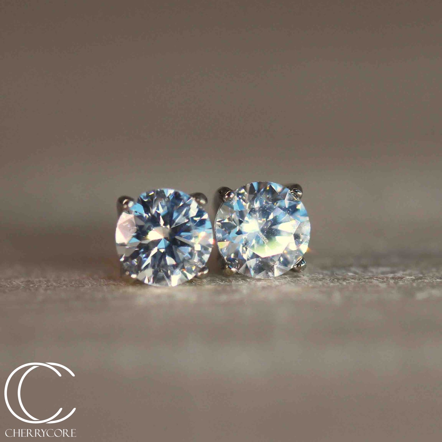 Tiffany Threadless Attachment