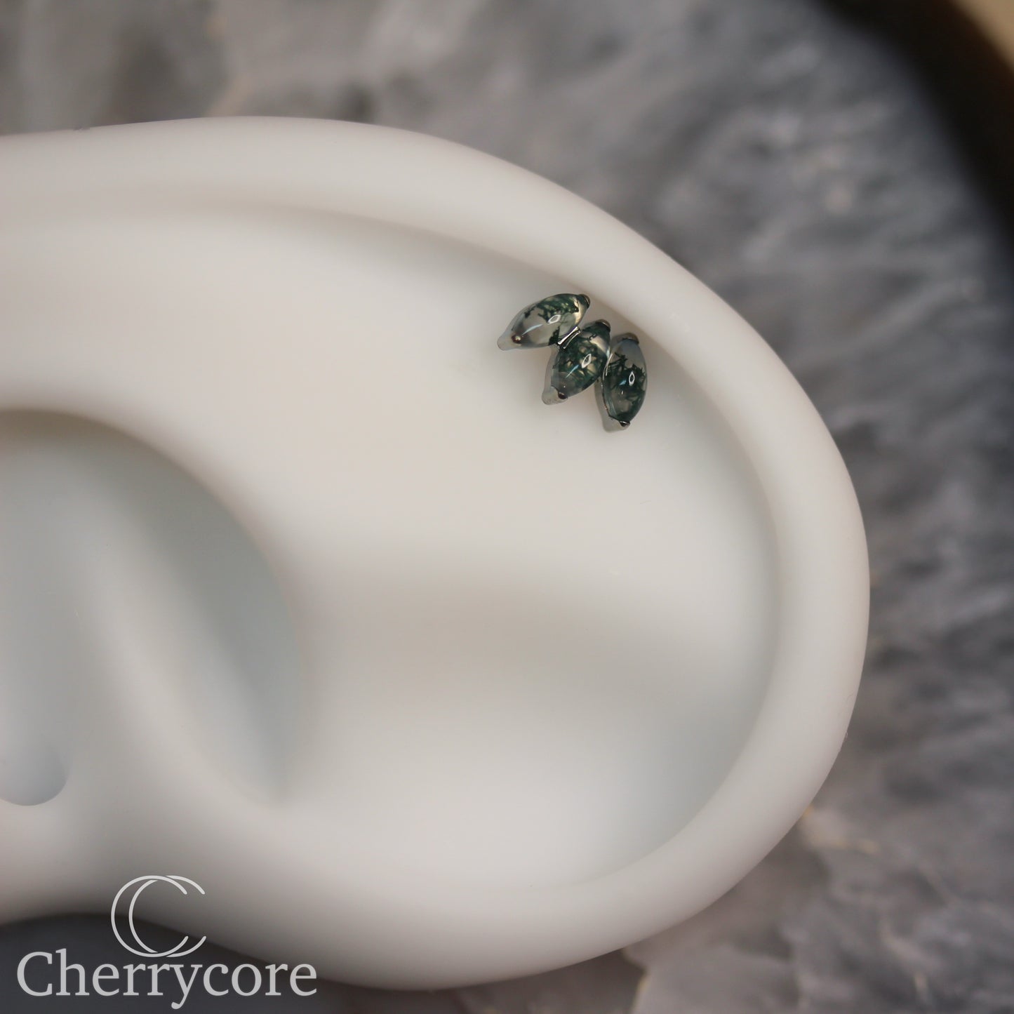 Mini Marquise Fan -Moss Agate - Titanium Threaded Attachment