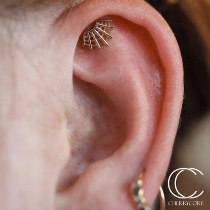 14kt Curved Spider Web Threadless Attachment