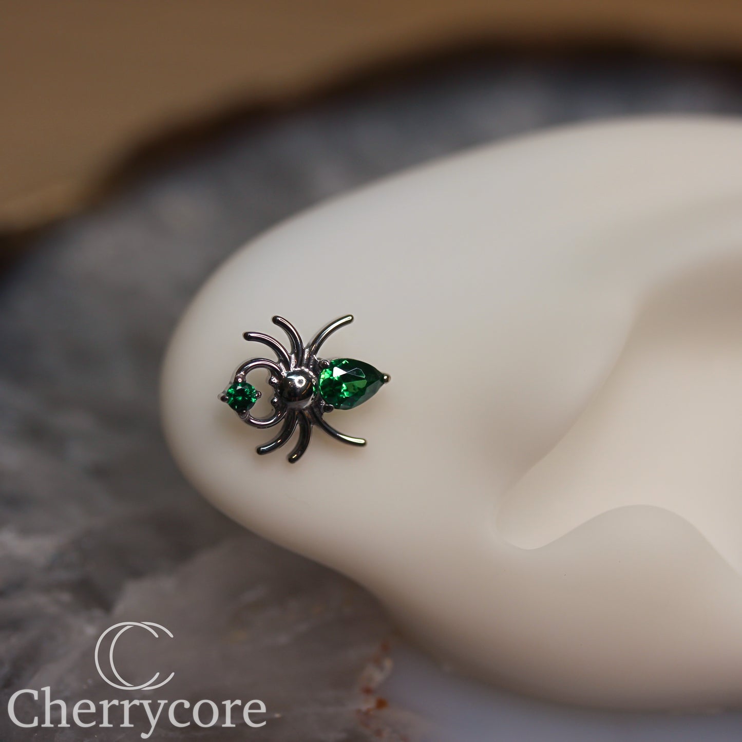 Spider- Emerald CZ- Threaded attachment