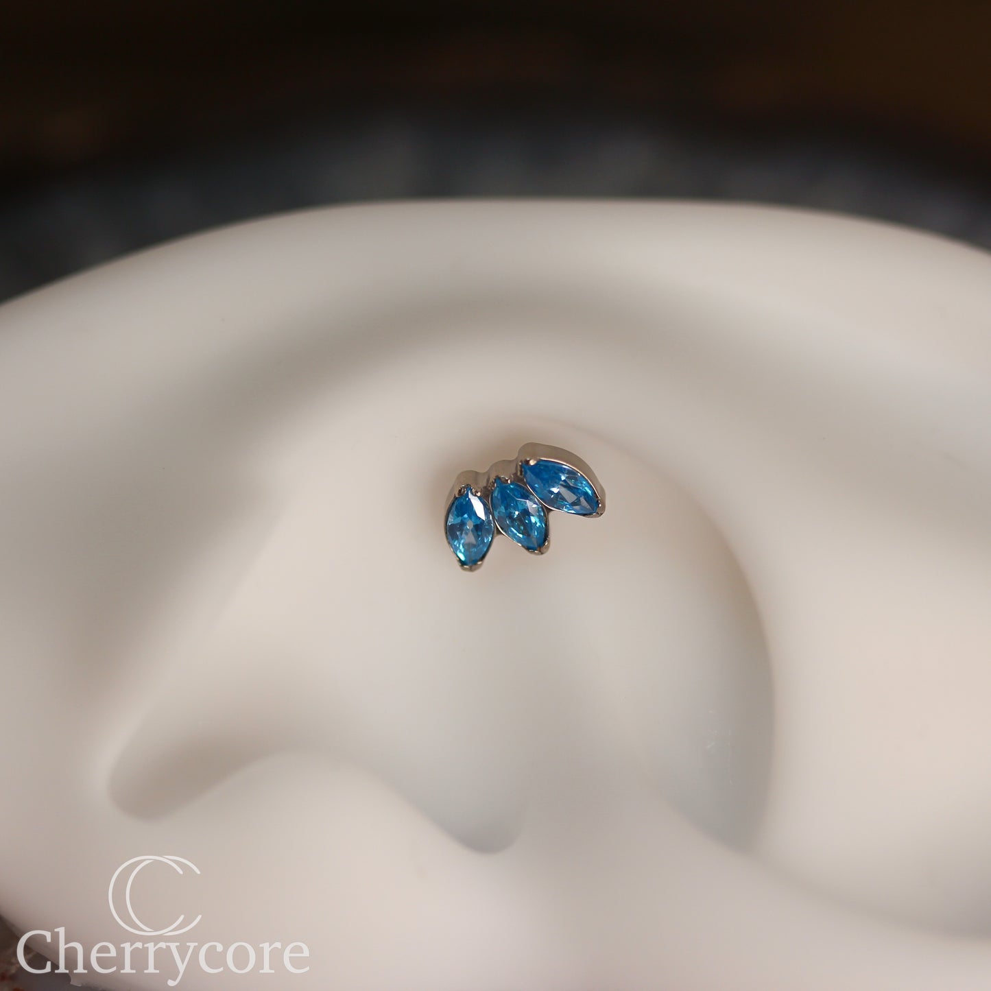 Mini Marquise Fan -Aqua CZ - Titanium Threaded Attachment