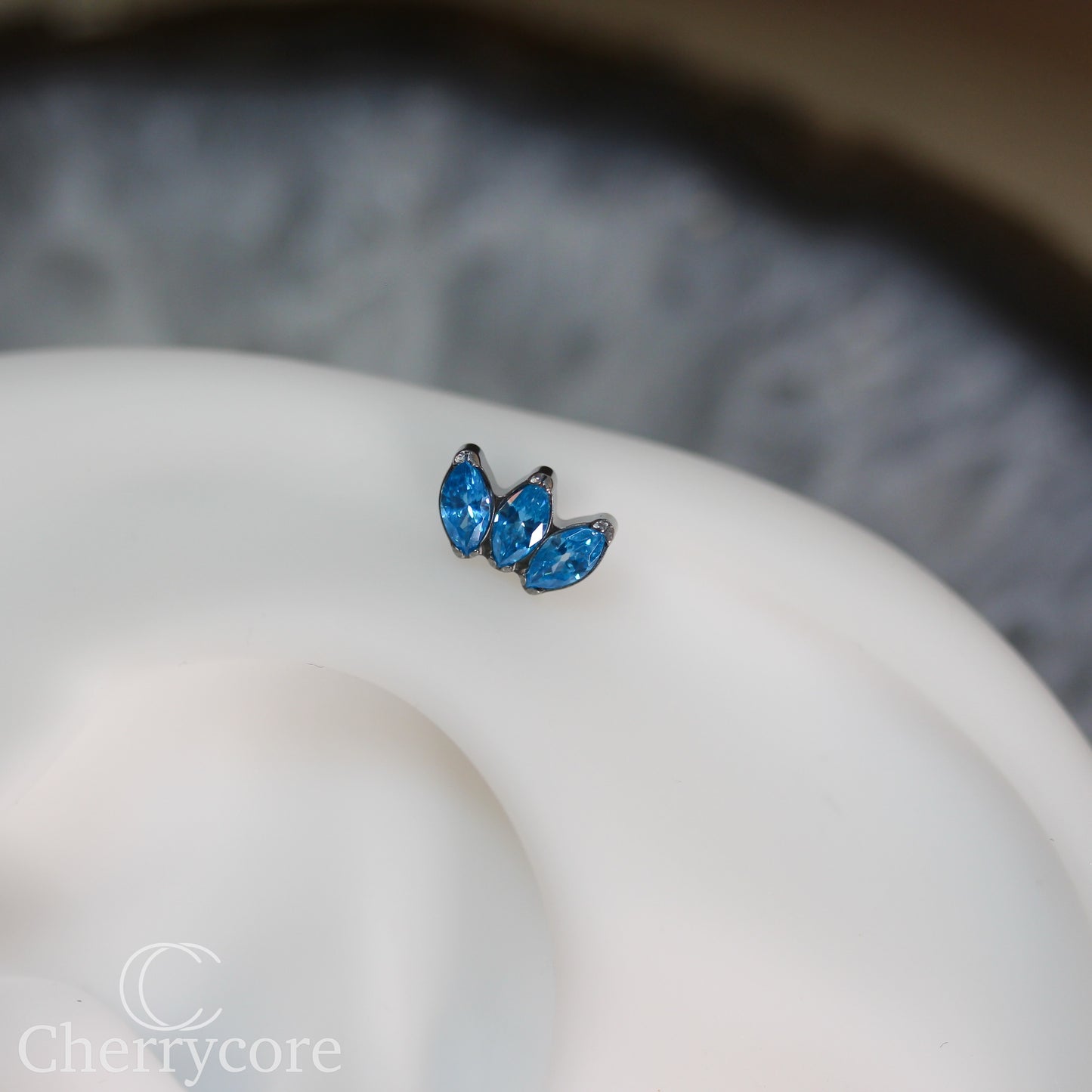 Mini Marquise Fan -Aqua CZ - Titanium Threaded Attachment