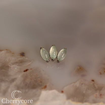 Mini Marquise Fan -Green Aventurine - Titanium Threaded Attachment