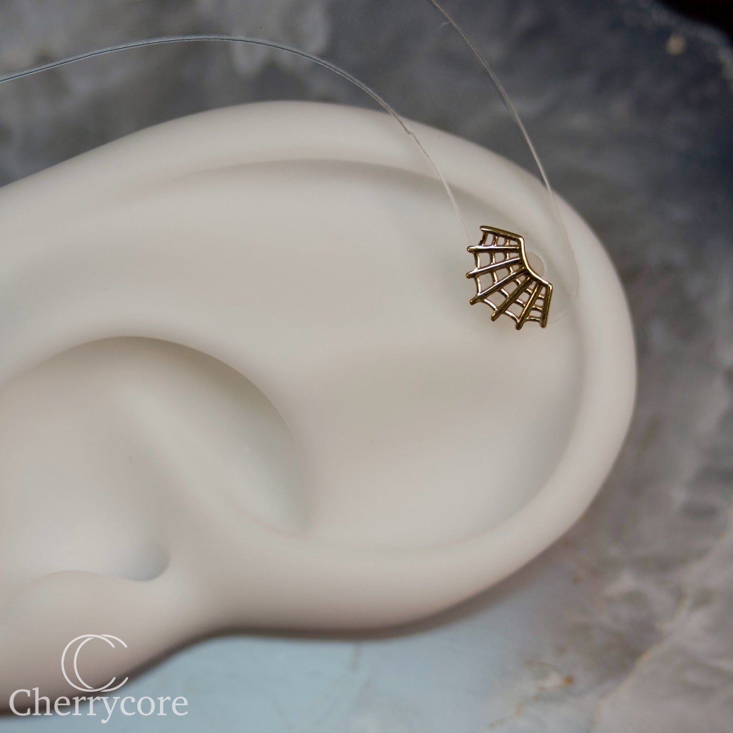 14kt Curved Spider Web Threadless Attachment