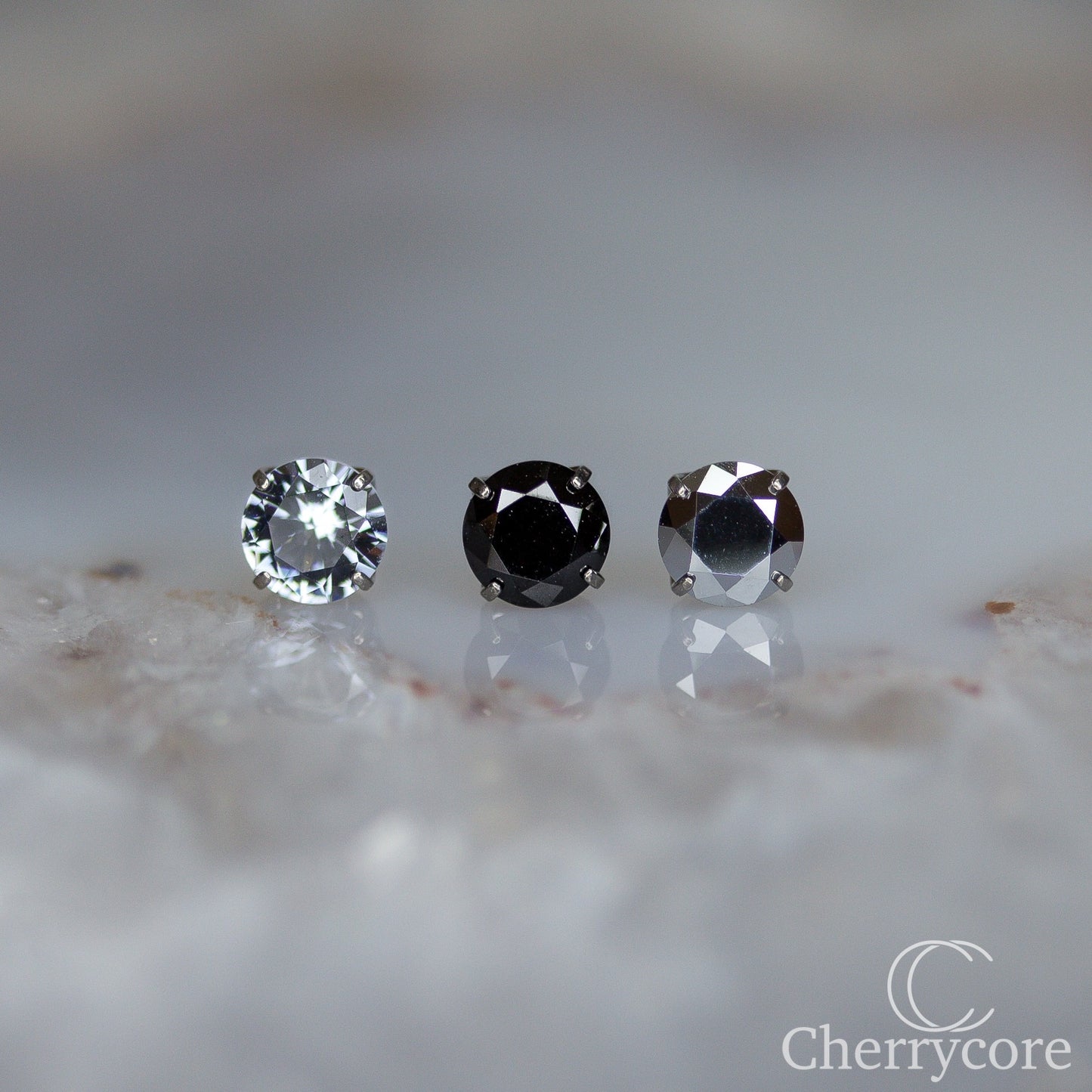 Titanium Prong Set Gem Threadless Attachment