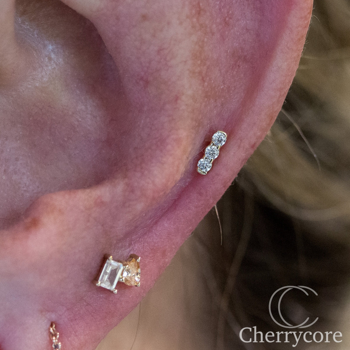 Lumi - 14k Yellow Gold- Threadless attachment