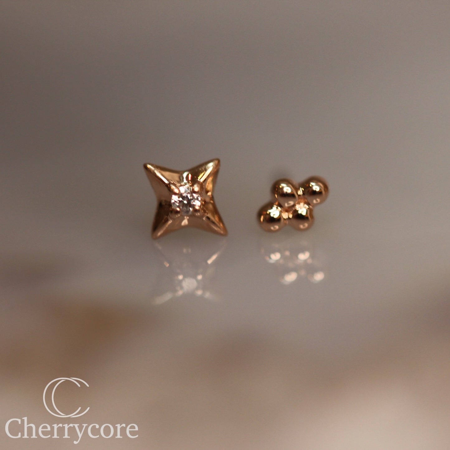 Nova- 14k Gold - Threadless Attachment