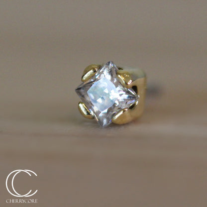 18k Princess Cut Gem Threadless Attachment